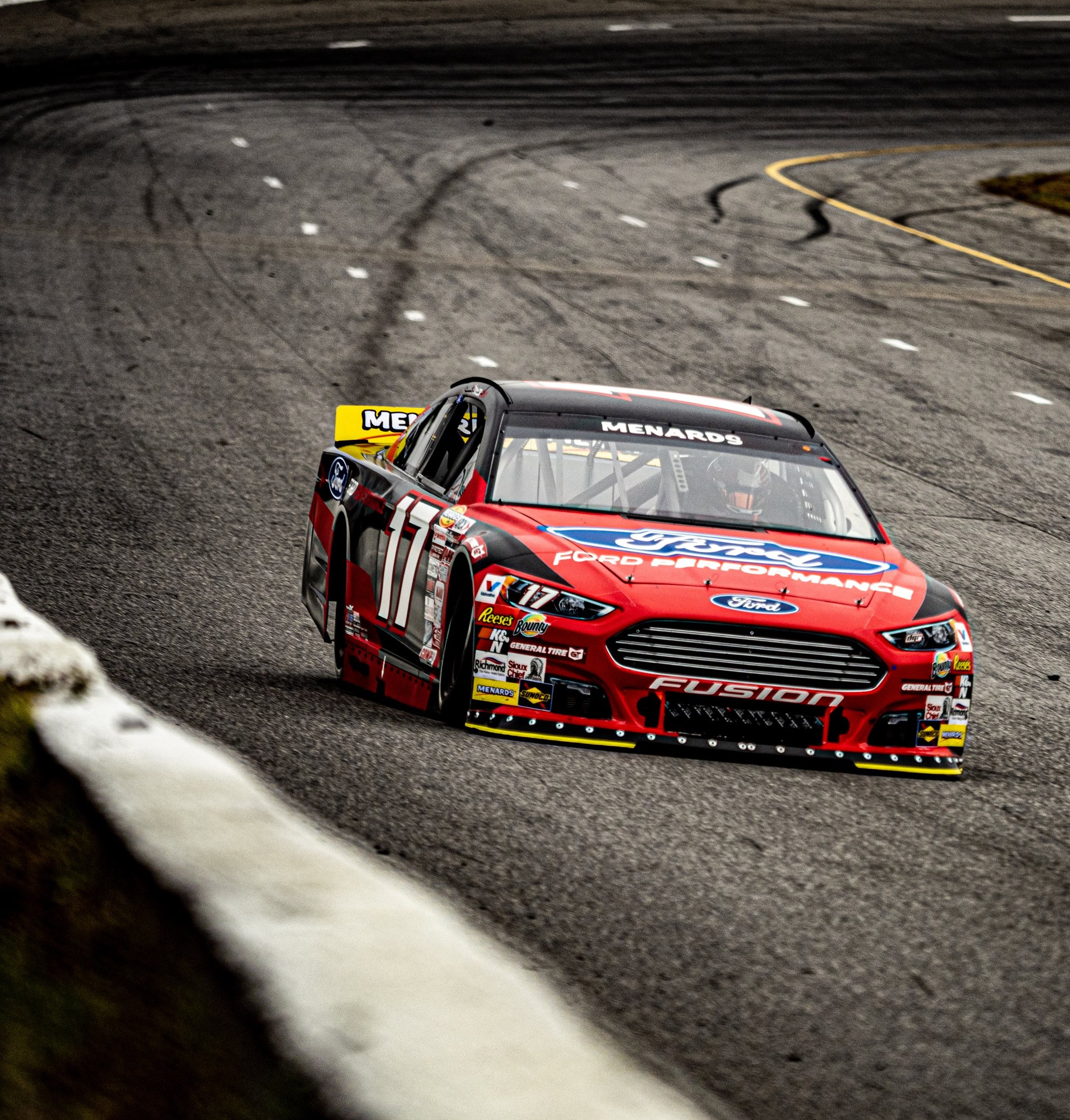 Taylor Gray racing