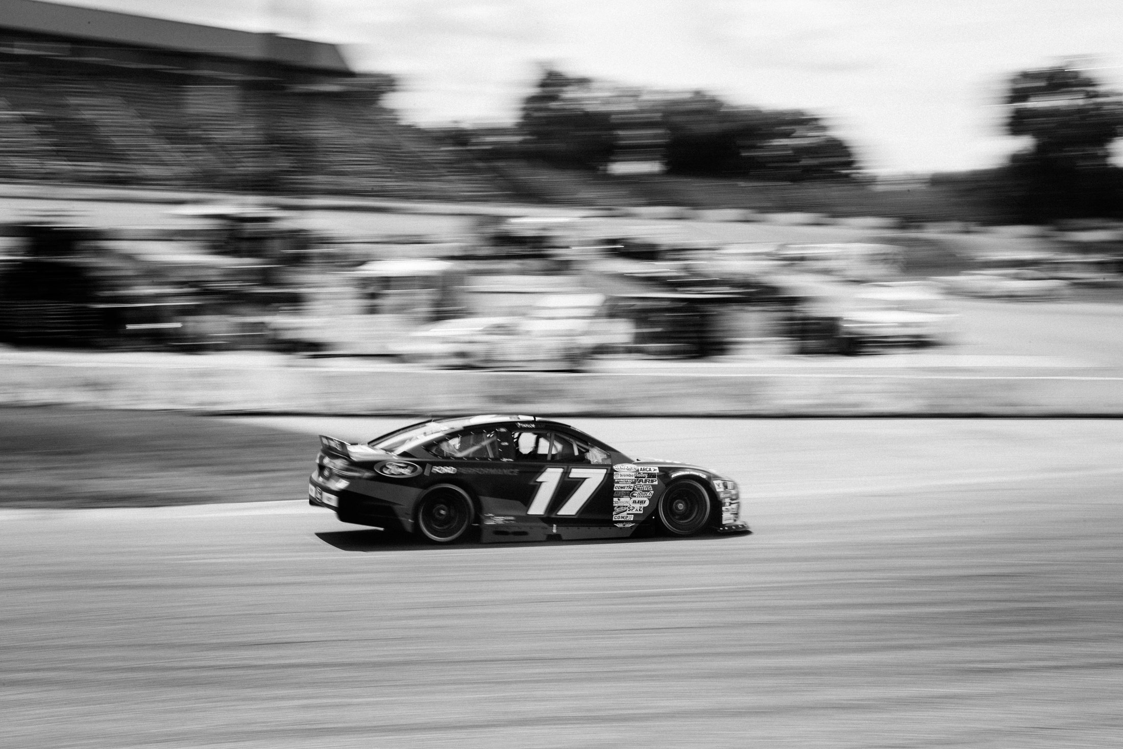 Taylor Gray racing